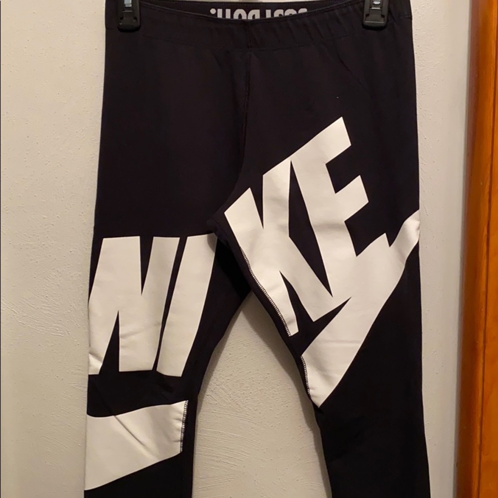 Nike leggings